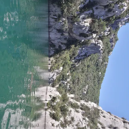 Provence Dodo Bed & Breakfast