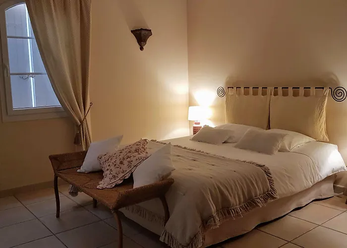 Provence Dodo Bed & Breakfast